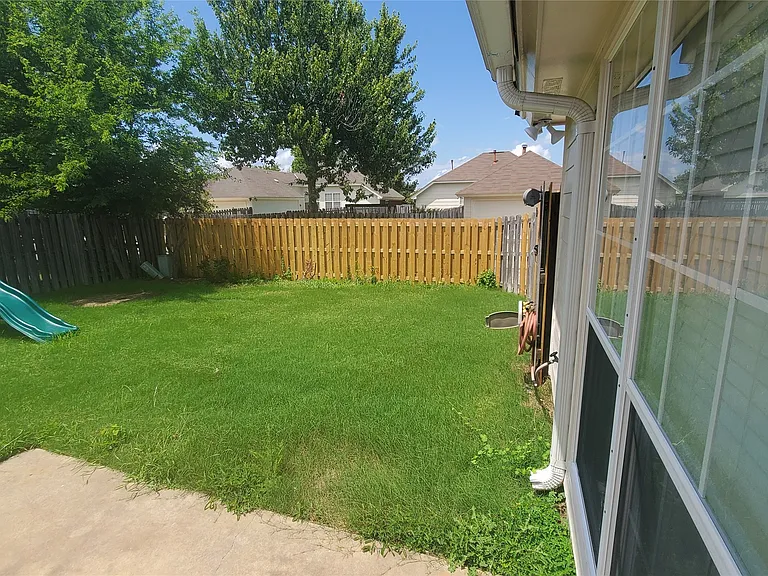 8755 Ridgestone Ct — Photo 17