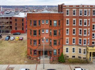 456 Maple St, Holyoke, MA 01040