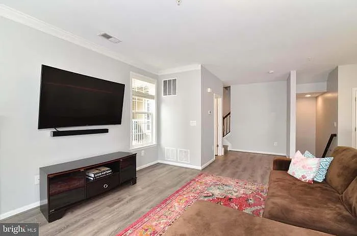 42594 Sunset Ridge Sq — Photo 10