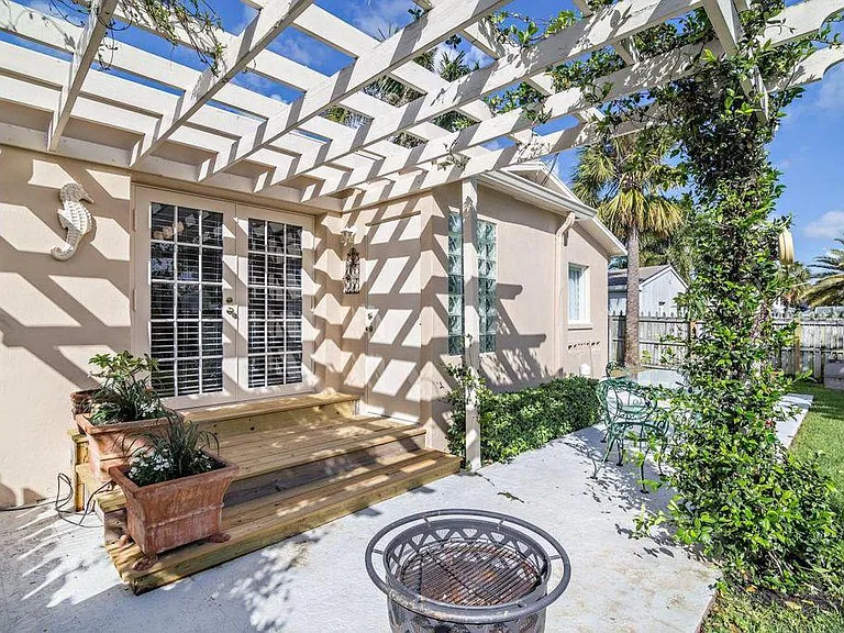 256 Alpine Rd — Photo 9