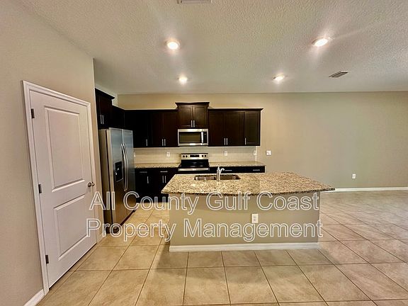 3rd image of 2862 Midnight Pearl Dr
