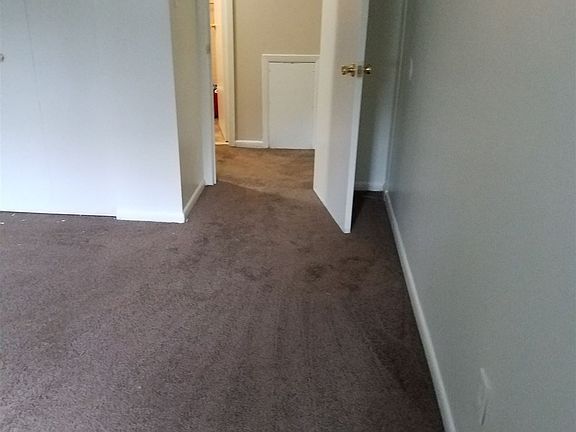 5th image of 17805 Lake Shore Blvd APT 103