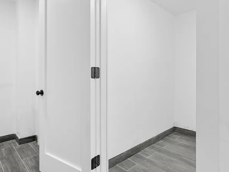 571 Lafayette Ave #4 — Photo 6