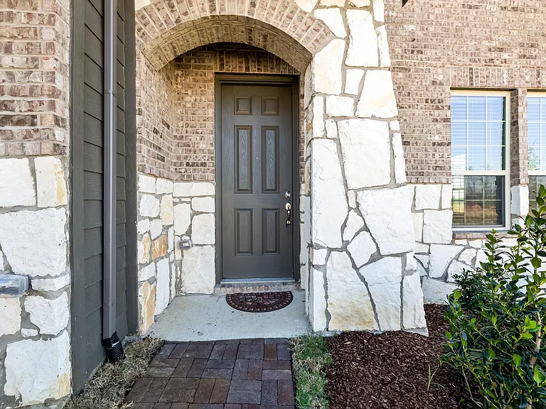 3201 Solana Cir — Photo 37