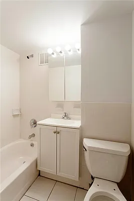 Rented by Mirador Real Estate | media 15