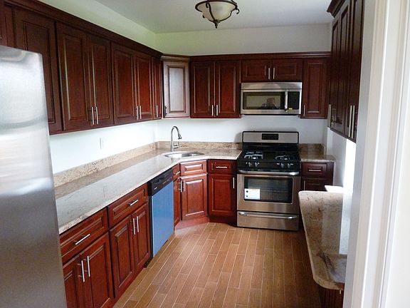 2nd image of 474 W 238th St APT 5F
