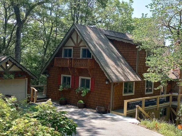 227 Buttermilk Cir, Dillard, GA 30537