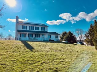 147 Mayfair Rd, Poughquag, NY 12570