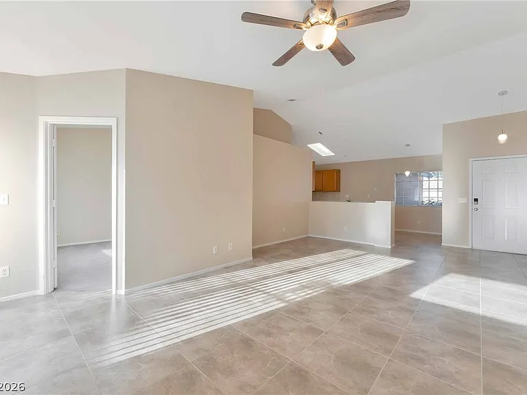 5321 Padero Dr — Photo 4