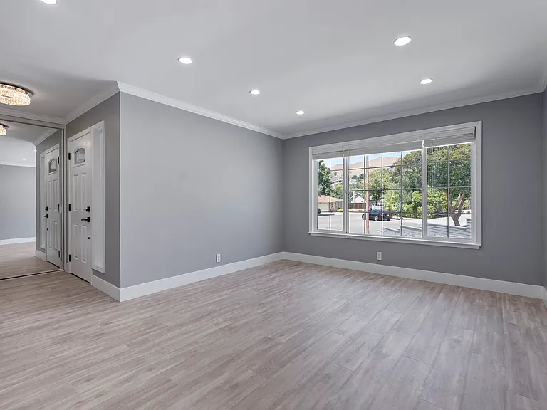 3438 Fife Way — Photo 10