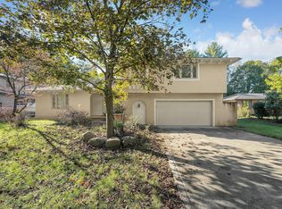 145 Nob Hill Dr S, Columbus, OH