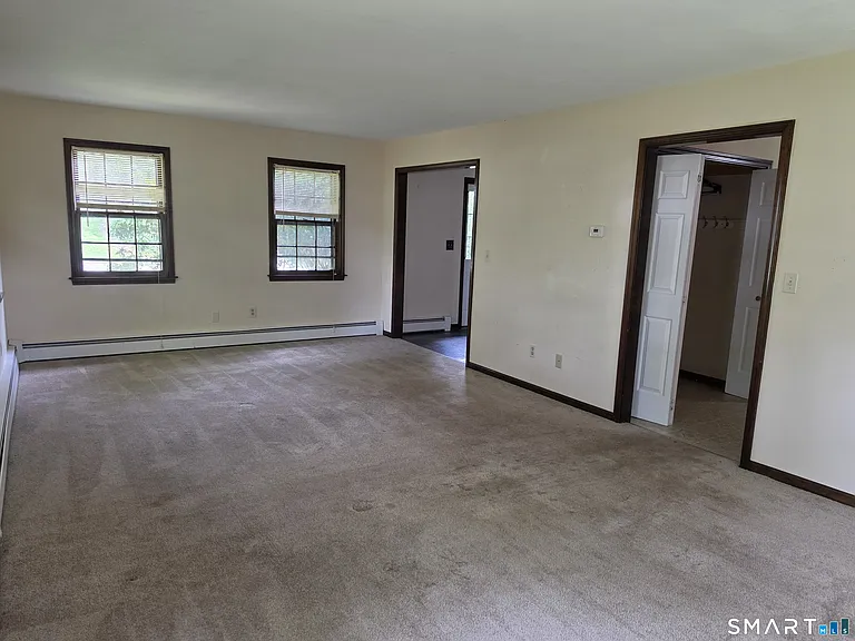 8 Squire Ln — Photo 11
