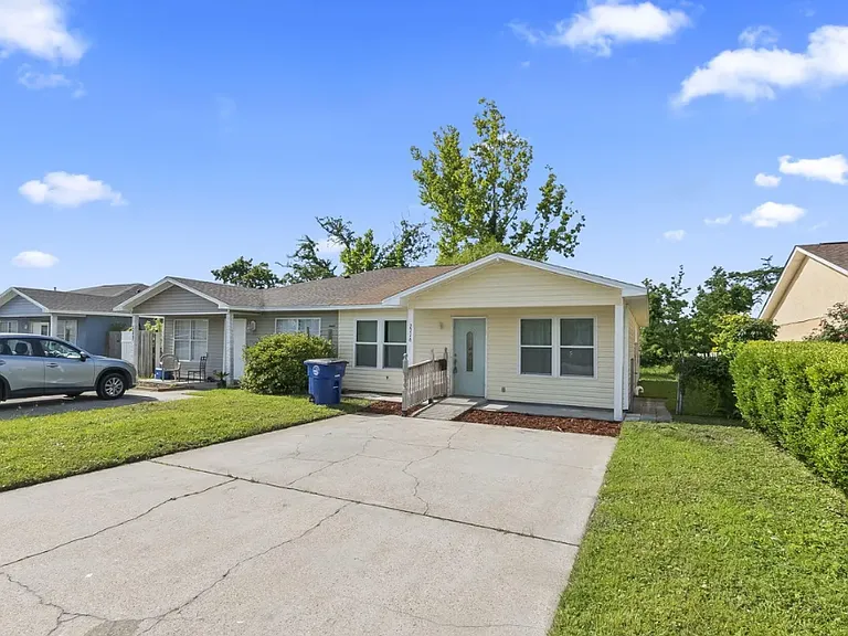2716 Oak Hammock Dr — Photo 18