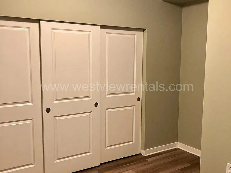 200 E Maple St — Photo 50