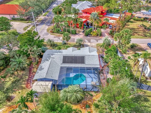 301 Nassau St N, Venice, FL 34285