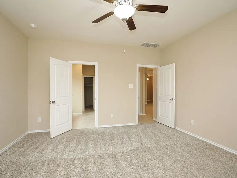 3606 Carolina Canyon Ct — Photo 16