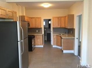 1st image of 27 Tobins Ln #1