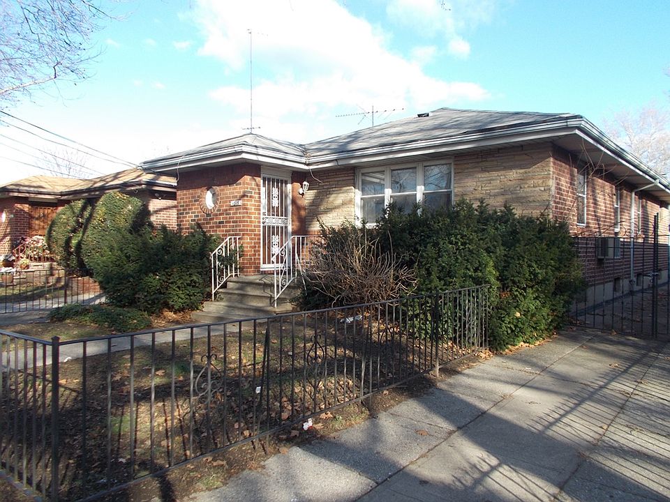 2nd image of 1315 E 55th St
