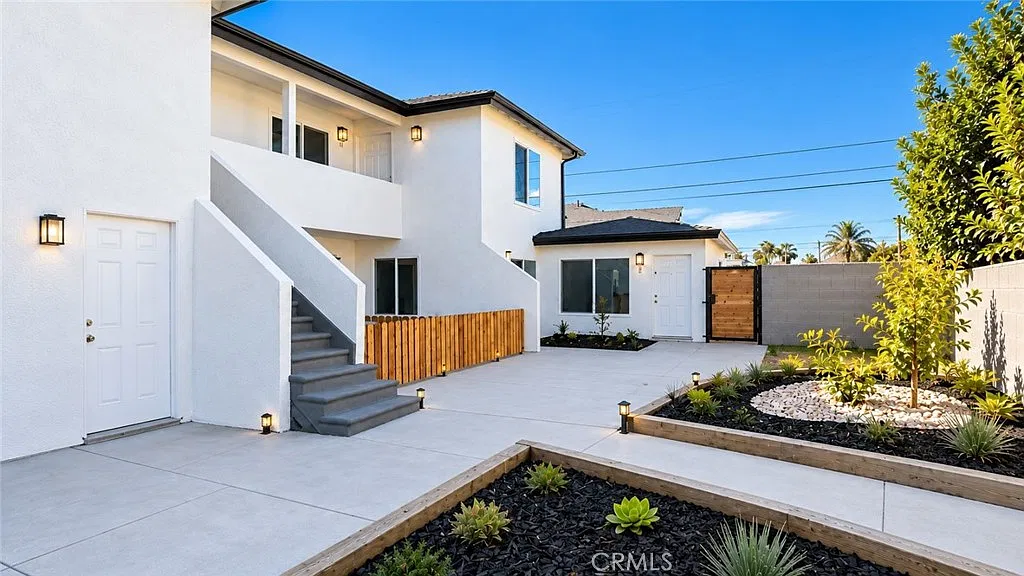 3 bed, 1150 sqft, $3,950 — Photo 4