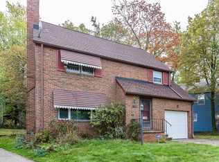 1139 Castleton Rd, Cleveland Heights, OH 44121