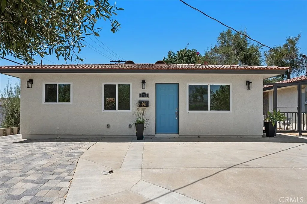 2 bed, 790 sqft, $3,450 — Photo 3
