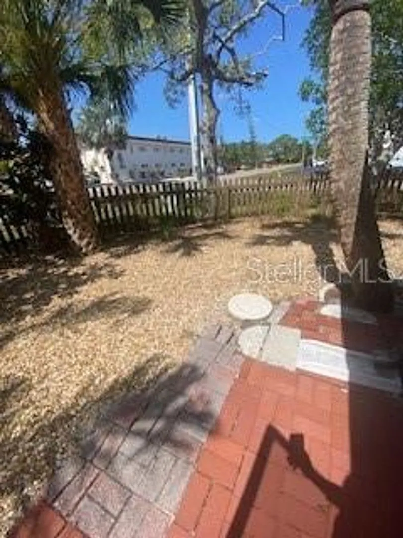 First Floor Condo for Rent in Venice Island — Photo 3
