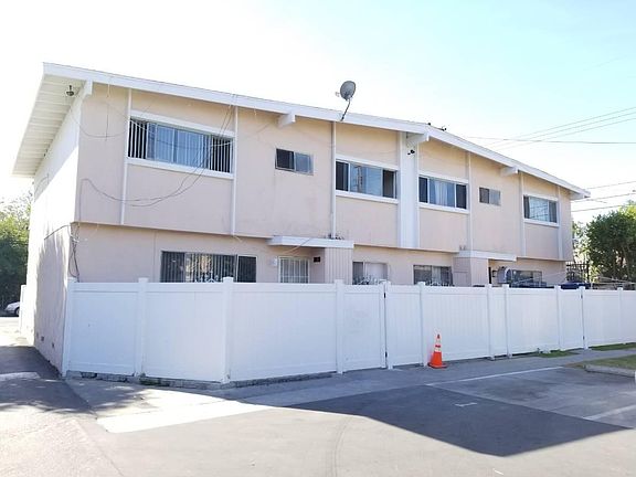 2nd image of 10825 Klingerman St APT 3