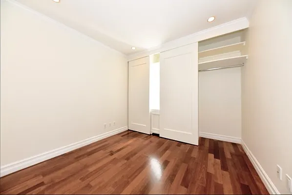 Rented by Buchbinder & Warren | media 20