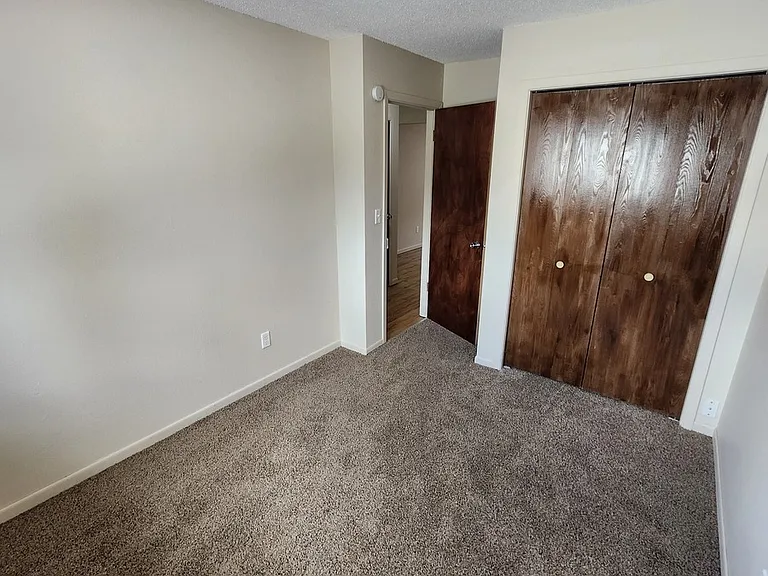 25 14th Ave NE #202 — Photo 10