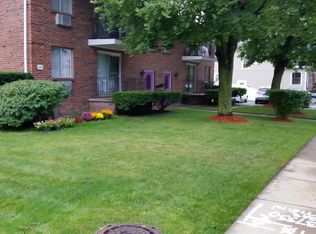 666 Eggert Rd APT 1, Buffalo, NY 14215