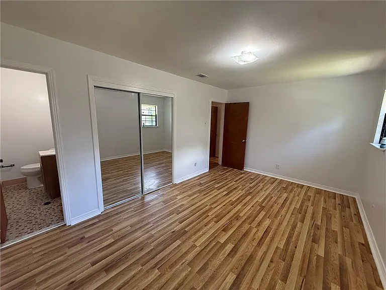 2308 Crestwood Cir — Photo 13