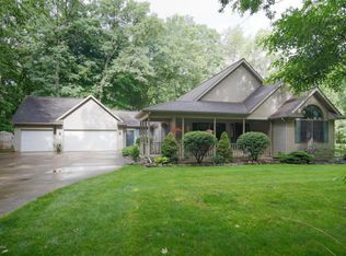 56434 Puma Dr, Three Rivers, MI 49093