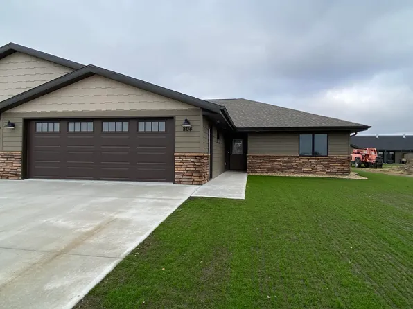 804 W Plum Ave, Mitchell, SD 57301