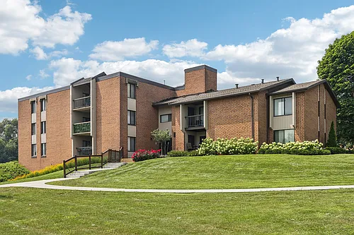 Park Plaza Apartments Photo 1