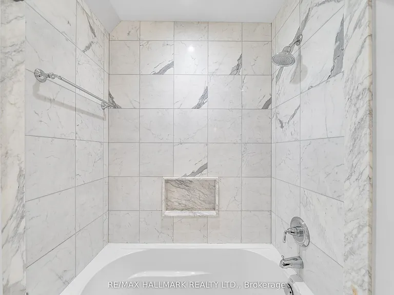 16 Elderwood Dr — Photo 27