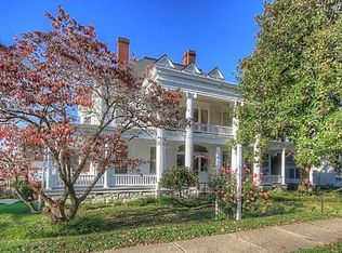 241 E Woodford St, Lawrenceburg, KY 40342