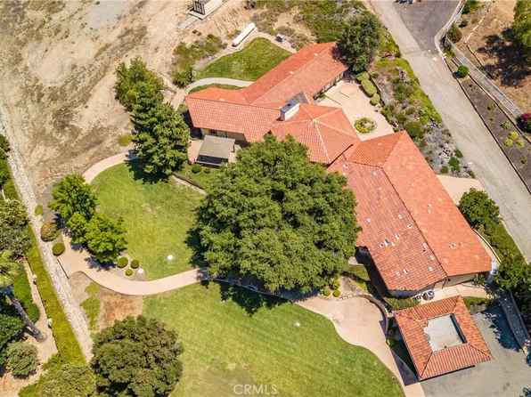 17722 Santiago Canyon Rd, Silverado, CA 92676