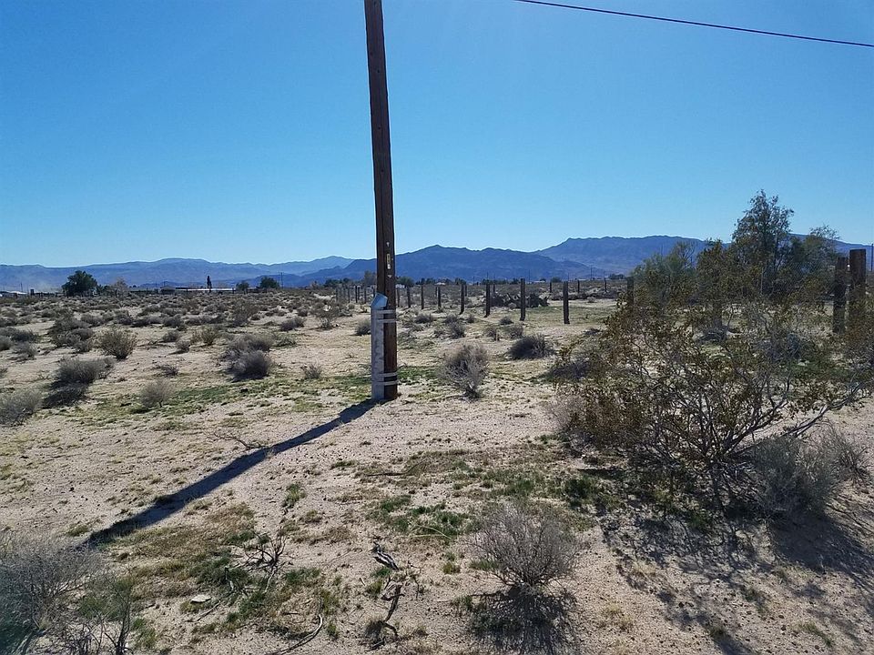 1st image of Armadilla St