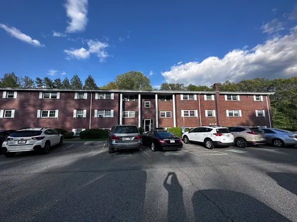 39 Pleasant St Unit B14, Northborough, MA 01532