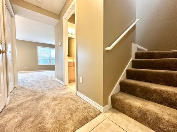 916 E Baker St APT B
