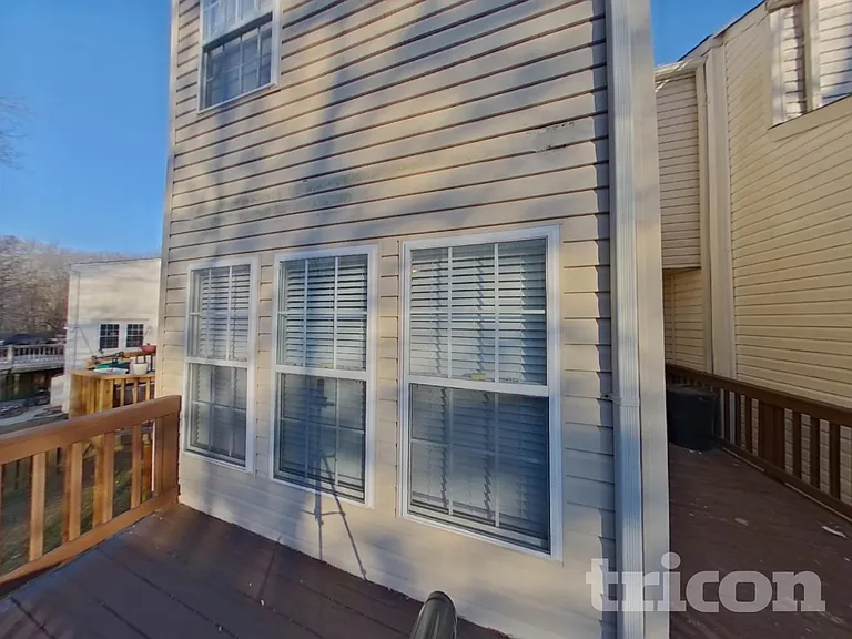 9845 Bayline Cir — Photo 18