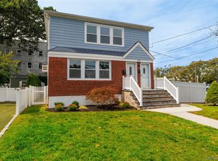 123 Denton Ave APT 1, Lynbrook, NY 11563