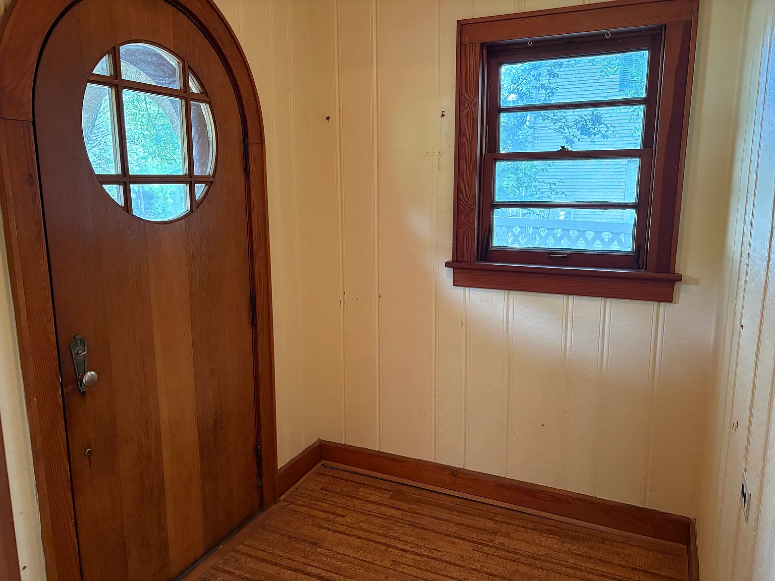 2 bed, 1710 sqft, $1,250 — Photo 2