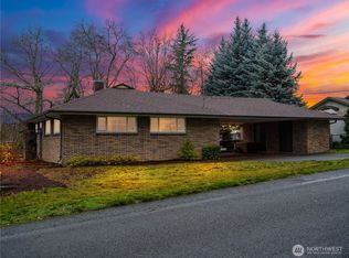 723 21st Ave SW, Puyallup, WA 98371