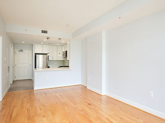 3600-S-Glebe-Rd-416-21-04-29-30331_04302021