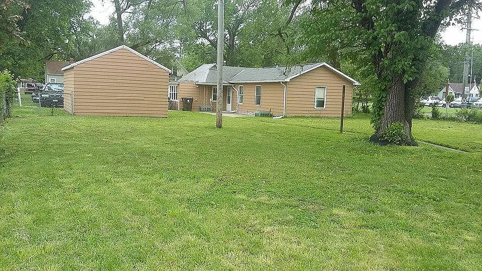 3040 W Garden St photo 1