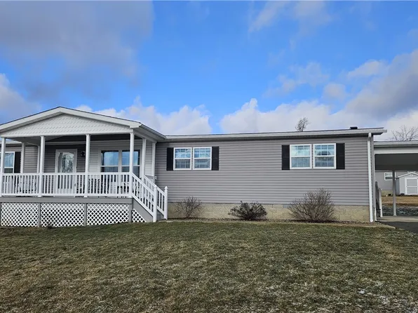 211 Nazarene Ln, Butler, PA 16001