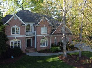 320 Fox Lake Ct, Winston Salem, NC 27106