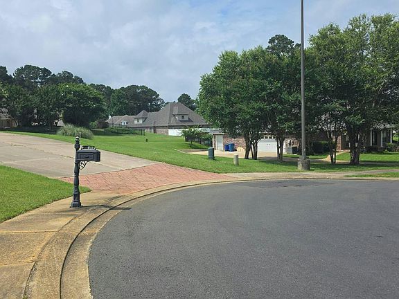 5th image of 112 Laurel Cir