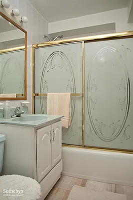 Sold by Sotheby's International Realty | media 8